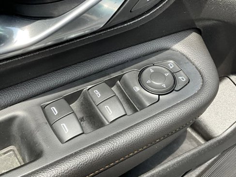Used 2018 GMC Terrain SLE w/ Driver Convenience Package image 28