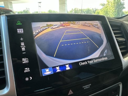 Used 2016 Honda Pilot Touring image 28