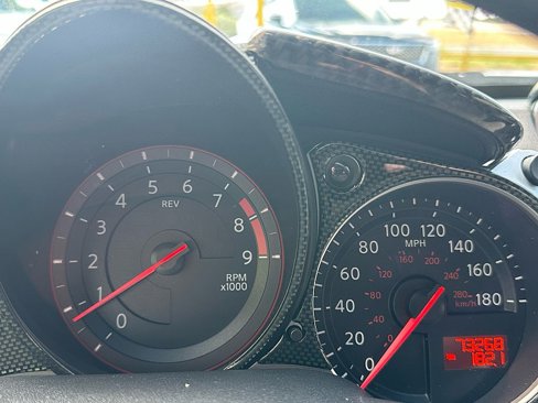 Used 2009 Nissan 370Z Touring image 16