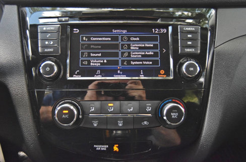 Used 2020 Nissan Rogue Sport S w/ Appearance Package image 31