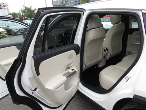 Certified 2025 Mercedes-Benz GLA 250 4MATIC image 22