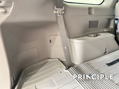 Used 2018 Toyota Highlander Limited image 15