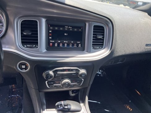 Certified 2022 Dodge Charger SXT image 20