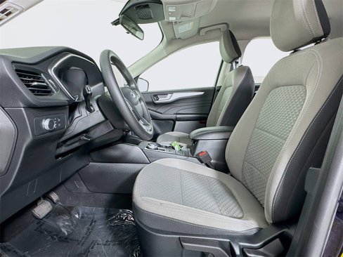 Used 2021 Ford Escape SE image 11