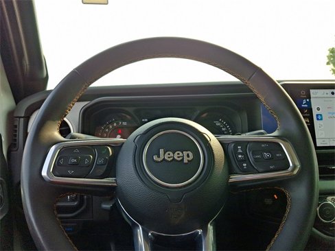 Used 2024 Jeep Wrangler Unlimited Sahara image 18