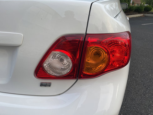 Used 2010 Toyota Corolla LE image 19