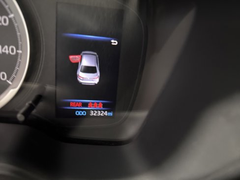 Used 2022 Toyota Corolla SE image 39