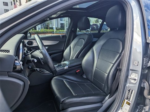 Used 2018 Mercedes-Benz C 300 Sedan image 5