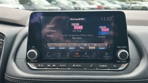 Used 2023 Nissan Rogue S image 23