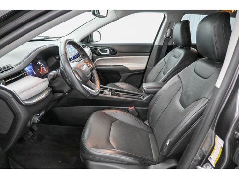 Used 2022 Jeep Compass Limited image 32
