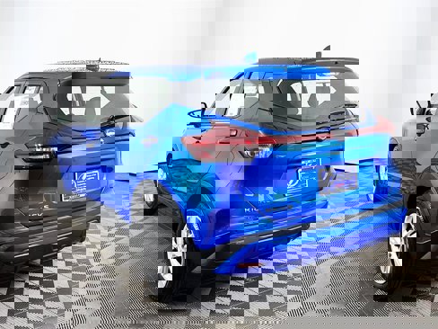 New 2025 Nissan Kicks Play S image 5