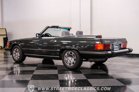 Used 1986 Mercedes-Benz 560 SL image 7