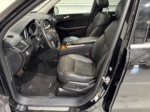 Used 2016 Mercedes-Benz GL 450 4MATIC image 31