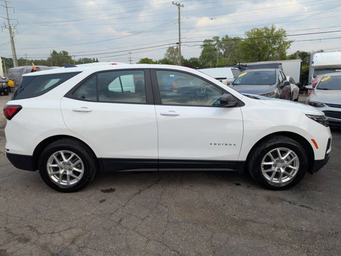 Used 2022 Chevrolet Equinox LS image 8