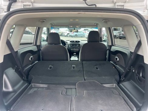 Used 2017 Kia Soul image 33