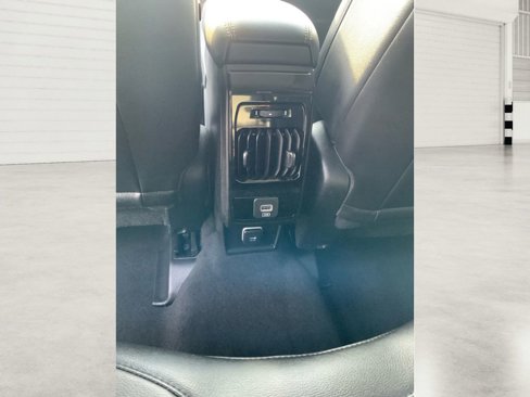 Used 2022 Jeep Compass Limited image 19
