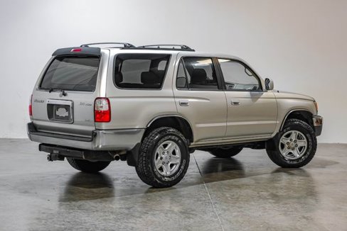 Used 2002 Toyota 4Runner SR5 image 9