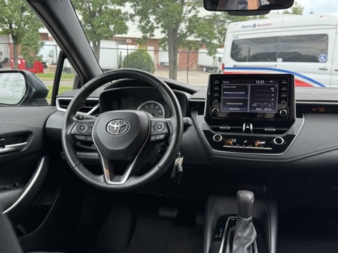 Used 2020 Toyota Corolla SE image 14