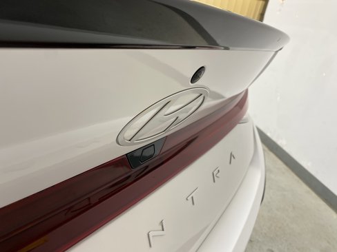 Used 2025 Hyundai Elantra Sport image 16