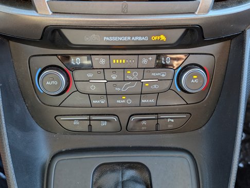 Certified 2023 Ford Transit Connect XLT image 25