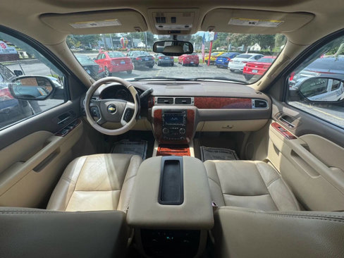 Used 2011 Chevrolet Tahoe LTZ image 37