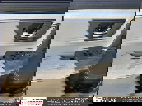 Used 2018 Honda CR-V LX image 16