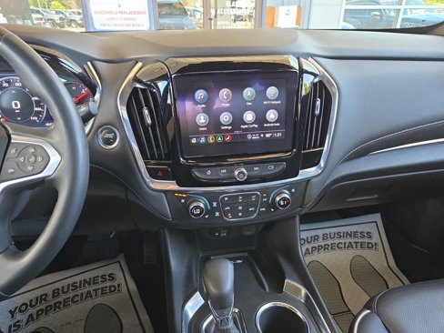 Used 2023 Chevrolet Traverse Premier image 23