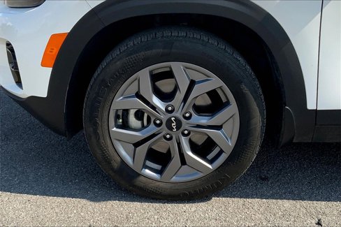 Used 2024 Kia Seltos S image 10