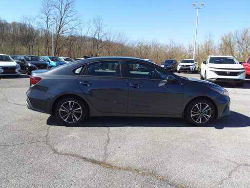 Used 2023 Kia Forte LXS image 15