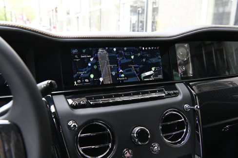 New 2025 Rolls-Royce Cullinan Black Badge image 17