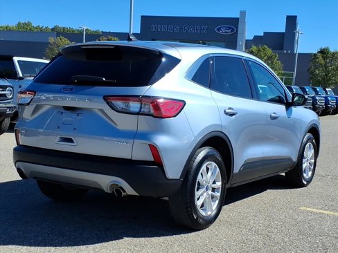 Used 2022 Ford Escape SE w/ Cold Weather Package image 7