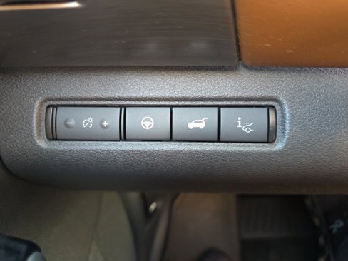 Used 2022 Nissan Pathfinder Platinum w/ Cargo Package image 34