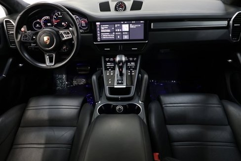 Used 2020 Porsche Cayenne Turbo image 79