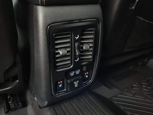 Used 2015 Jeep Grand Cherokee Overland w/ Advanced Technology Group image 19