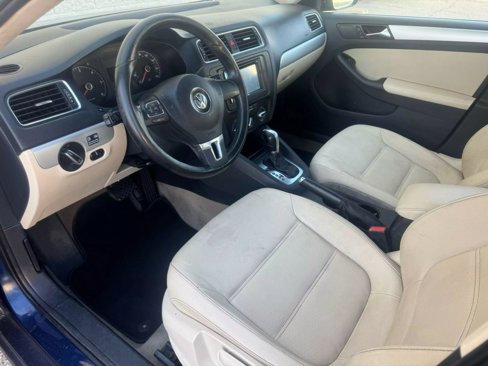 Used 2011 Volkswagen Jetta TDI image 11