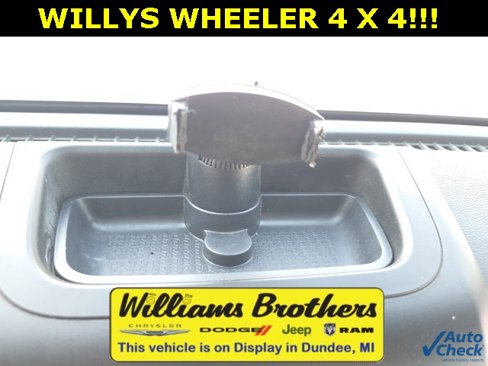 Used 2017 Jeep Wrangler Unlimited Sport image 26