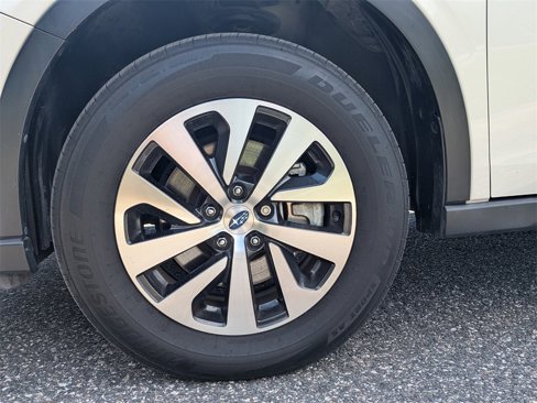 Used 2021 Subaru Outback Premium image 9