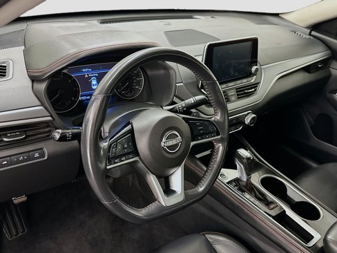 Used 2023 Nissan Altima 2.5 SR image 18