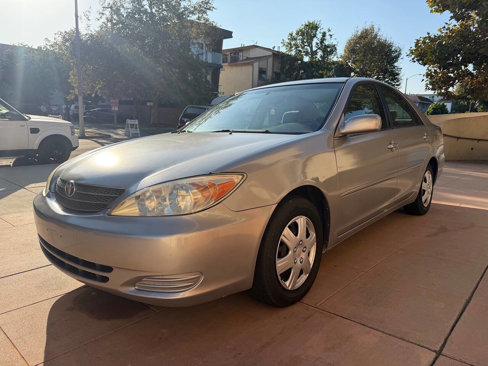 Used 2002 Toyota Camry LE image 2
