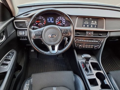 Used 2018 Kia Optima S image 12