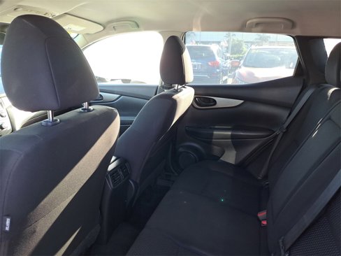 Used 2021 Nissan Rogue Sport S image 8
