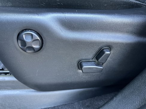 Used 2018 Jeep Grand Cherokee Altitude image 19