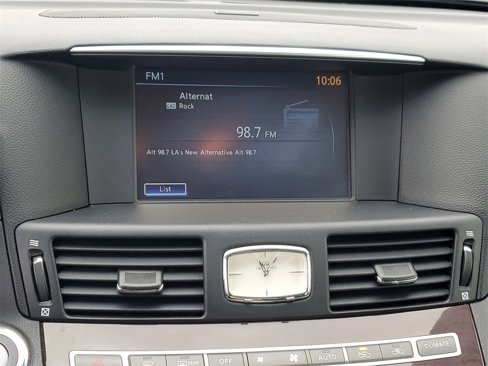Used 2015 INFINITI Q70 3.7 image 27