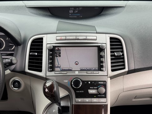 Used 2009 Toyota Venza AWD image 23