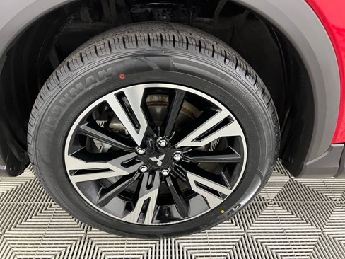 Used 2024 Mitsubishi Eclipse Cross SE image 12