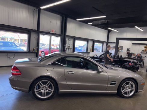 Used 2007 Mercedes-Benz SL 550 w/ Premium Pkg II image 12