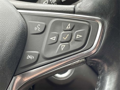 Used 2021 Chevrolet Equinox Premier w/ Redline Edition image 16