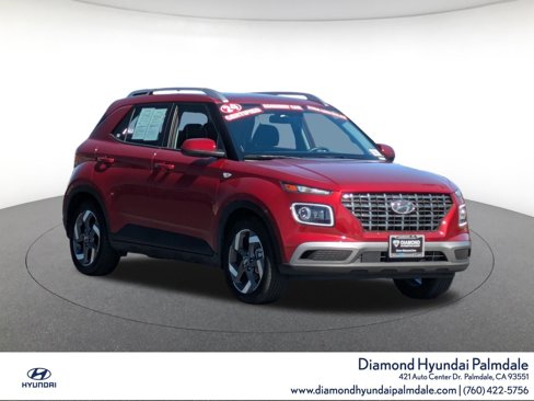 Used 2024 Hyundai Venue Limited image 1