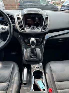 Used 2015 Ford Escape Titanium image 31