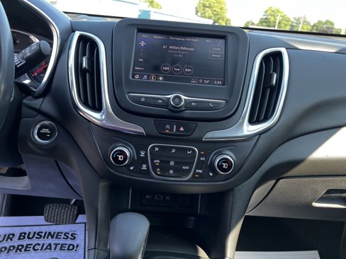 Used 2022 Chevrolet Equinox LT image 18